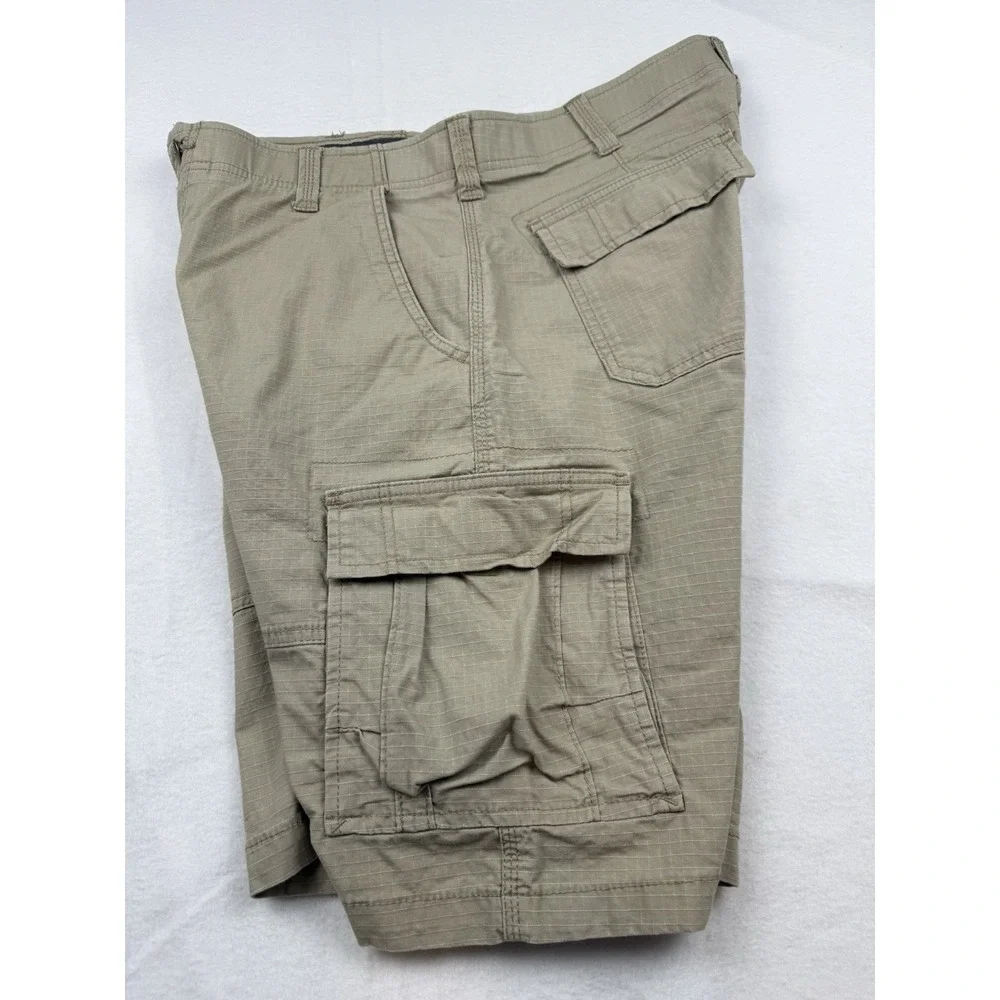 Lee Extreme Motion Cargo Shorts Mens 34 Beige Ripstop Stretch